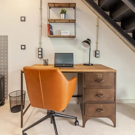 Apartment Flatguest Industrial Loft By Marina - Wifi *