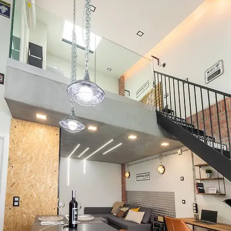 Flatguest Industrial Loft By Marina - Wifi