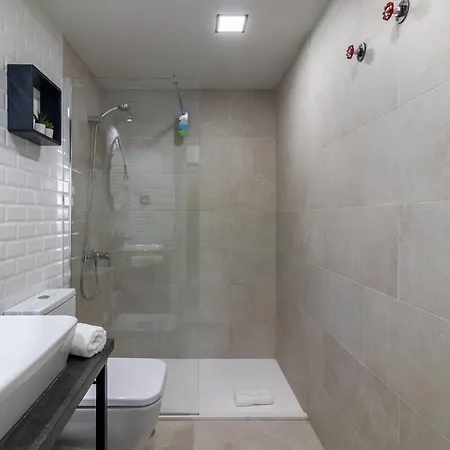 Flatguest Industrial Loft By Marina - Wifi Apartamento