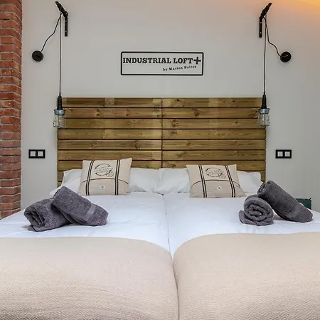Flatguest Industrial Loft By Marina - Wifi *