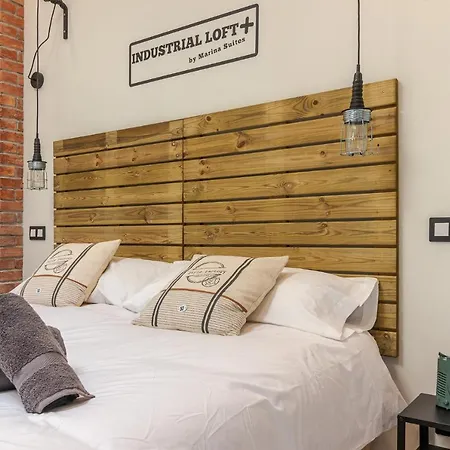 Flatguest Industrial Loft By Marina - Wifi Apartment
